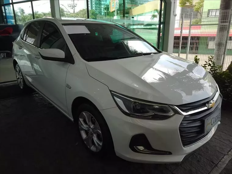 Chevrolet Onix Branco 5