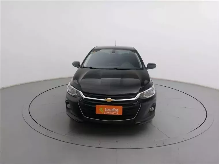 Chevrolet Onix Preto 8