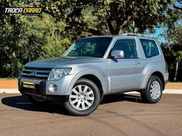 Mitsubishi Pajero Full