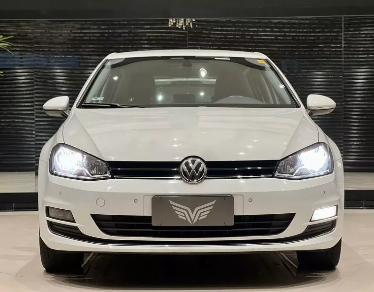 Volkswagen Golf Branco 5