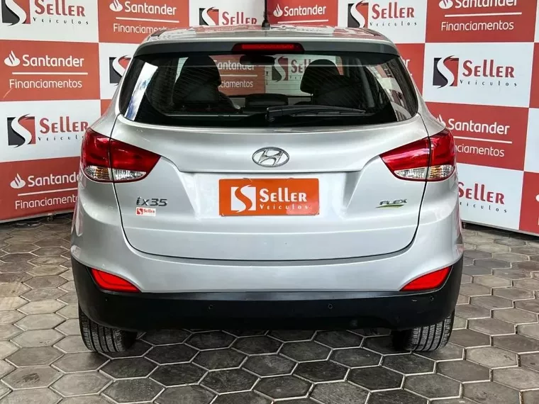 Hyundai IX35 Prata 15