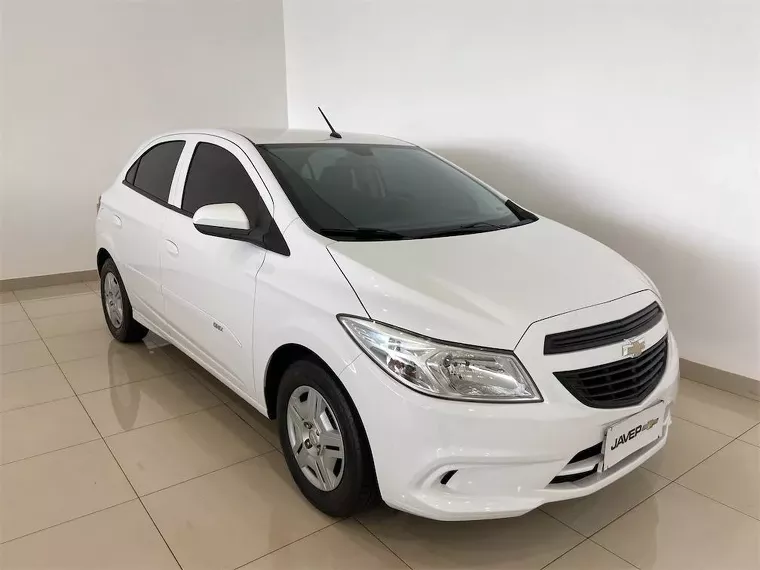 Chevrolet Onix Branco 3