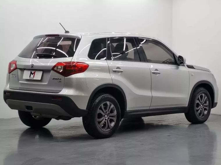 Suzuki Vitara Prata 6