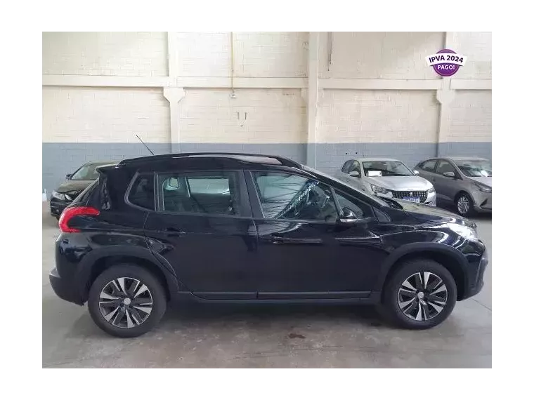 Peugeot 2008 Preto 3