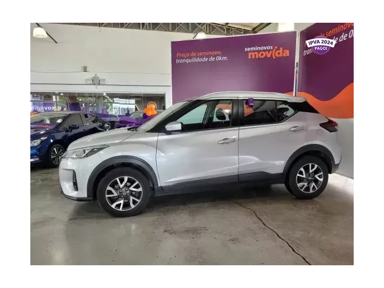 Nissan Kicks Prata 5