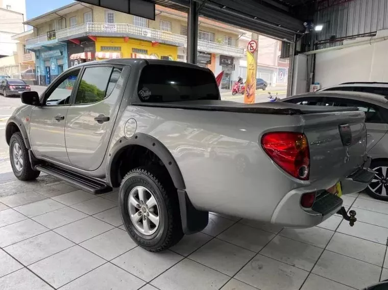 Mitsubishi L200 Triton Prata 6