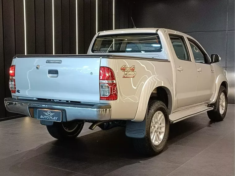 Toyota Hilux Prata 6