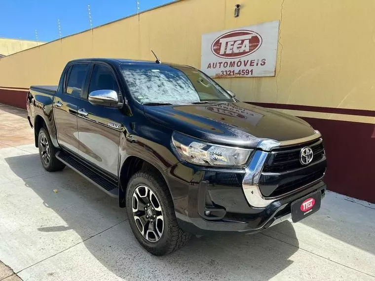 Toyota Hilux Preto 6