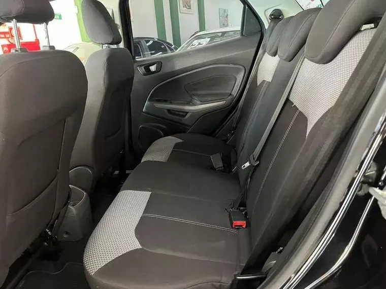 Ford Ecosport Preto 16