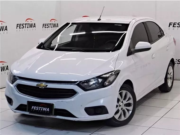 Chevrolet Prisma Branco 4