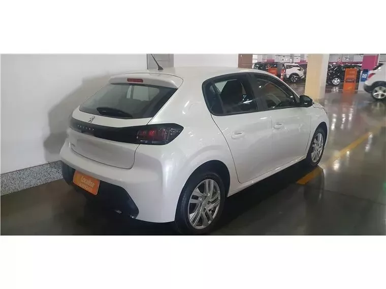 Peugeot 208 Branco 14