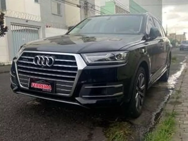 Audi Q7 Preto 5