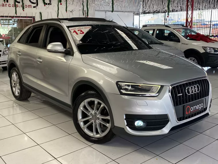 Audi Q3 Prata 14