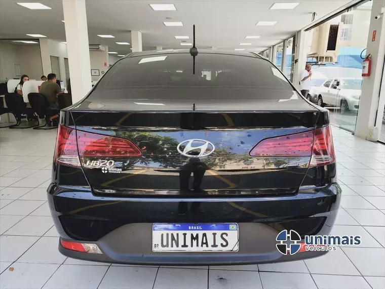 Hyundai HB20S Preto 14