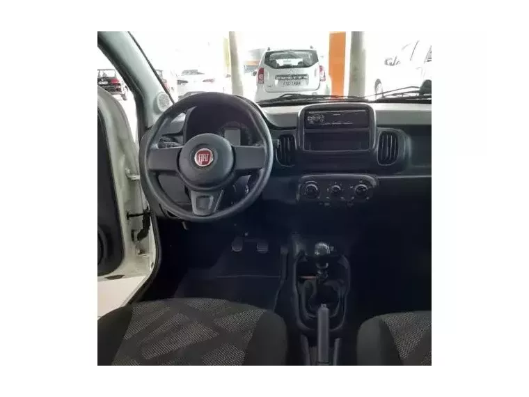 Fiat Mobi Branco 2