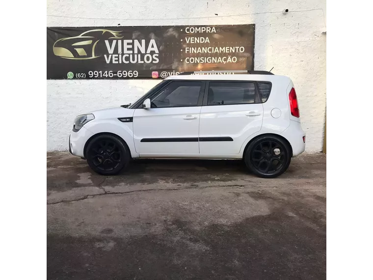 KIA Soul Branco 9