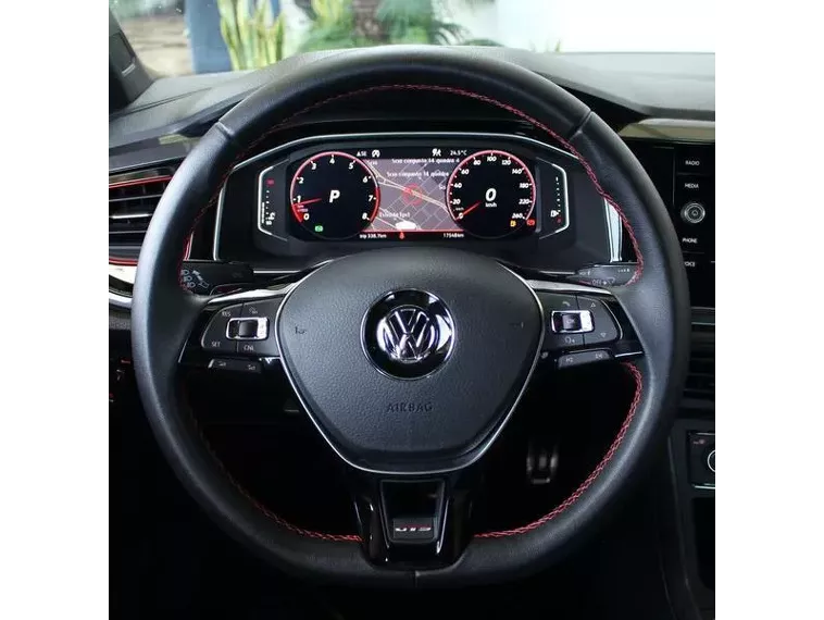 Volkswagen Polo Hatch Vermelho 6