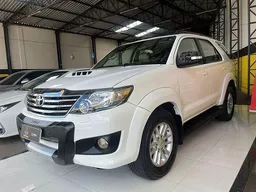 Toyota Hilux SW4