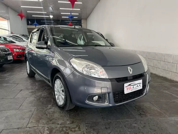 Renault Sandero Cinza 16