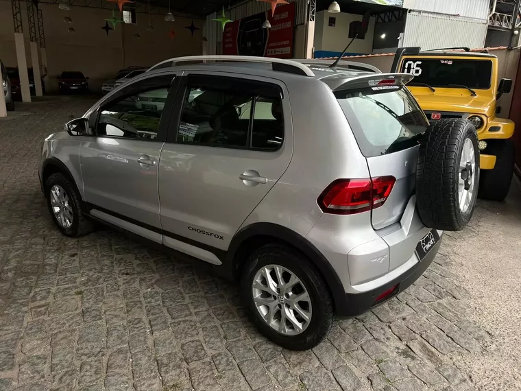 Volkswagen Crossfox Prata 4