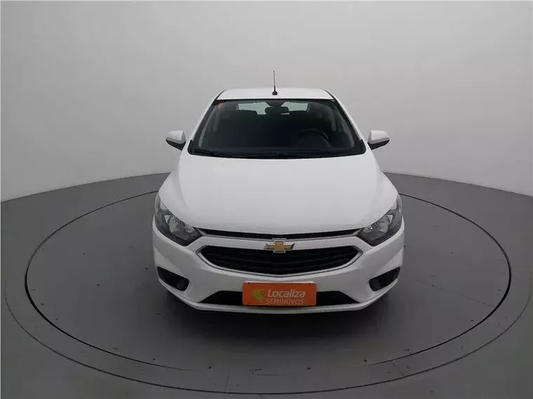 Chevrolet Onix Branco 11