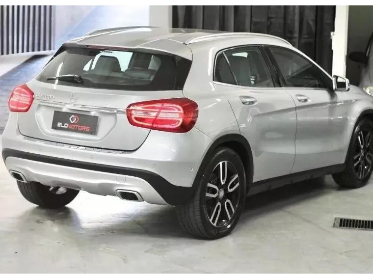 Mercedes-benz GLA 200 Prata 2