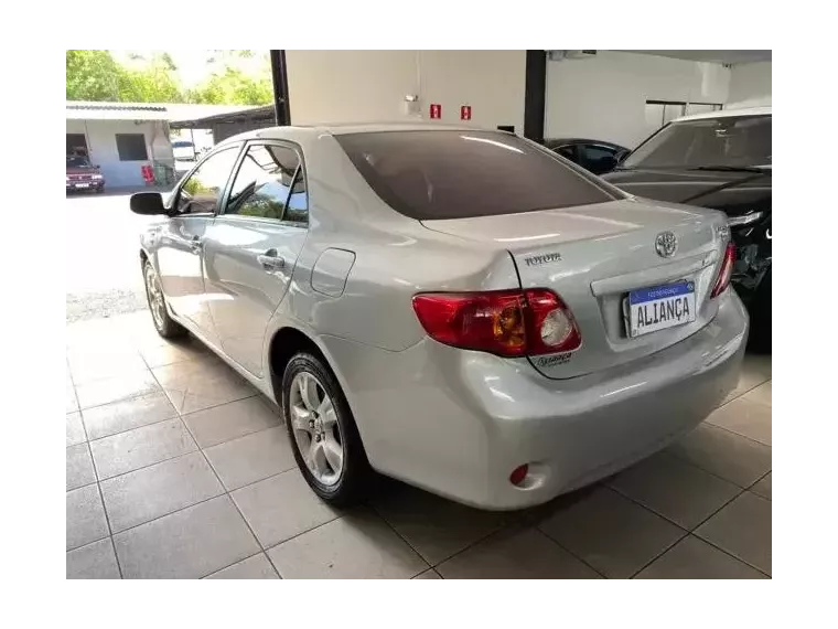 Toyota Corolla Prata 1