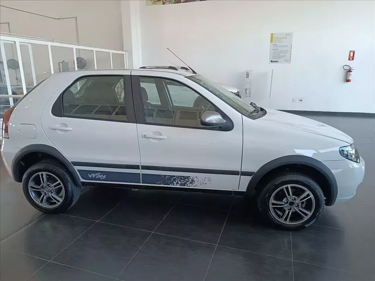 Fiat Palio Branco 13