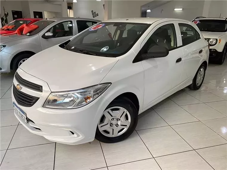 Chevrolet Onix Branco 6