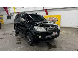 Toyota Hilux SW4