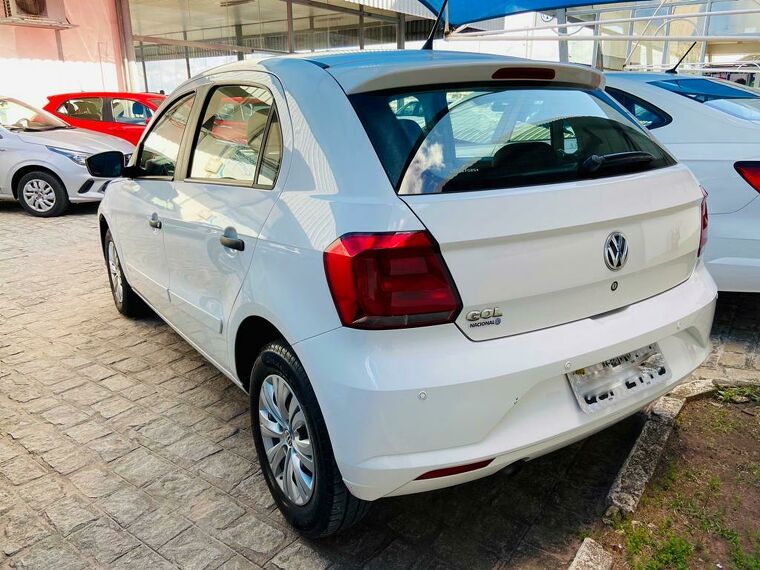 Volkswagen Gol Branco 1