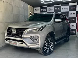 Toyota Hilux SW4