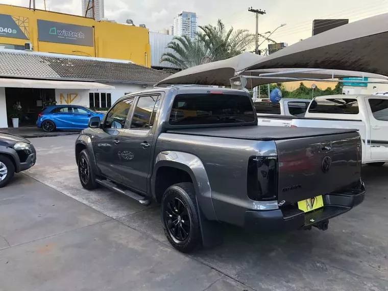 Volkswagen Amarok Cinza 15