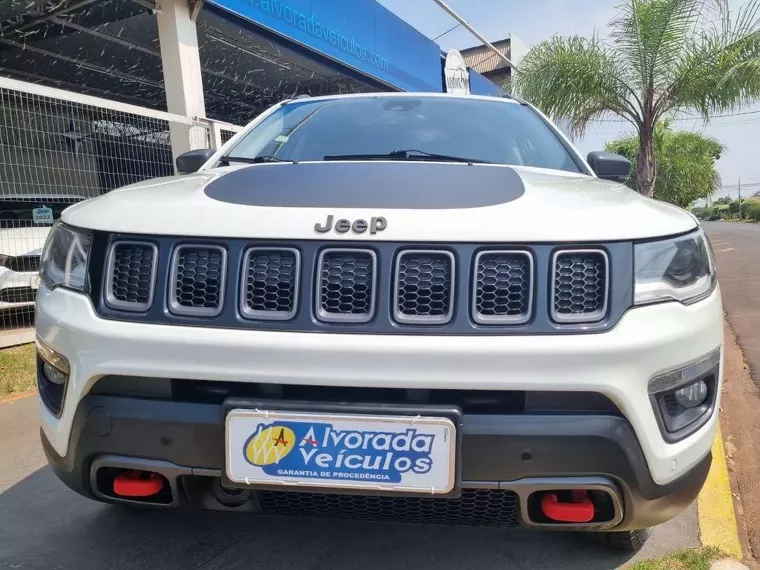 Jeep Compass Branco 10