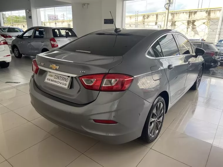 Chevrolet Cruze Cinza 15