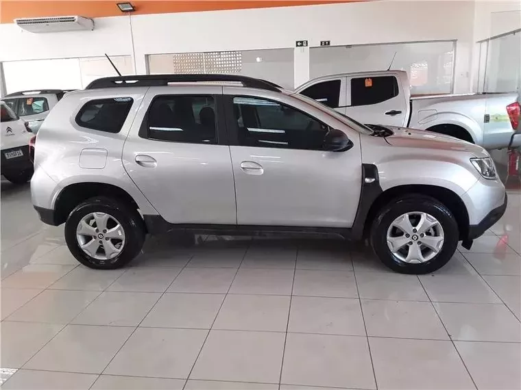 Renault Duster Prata 14