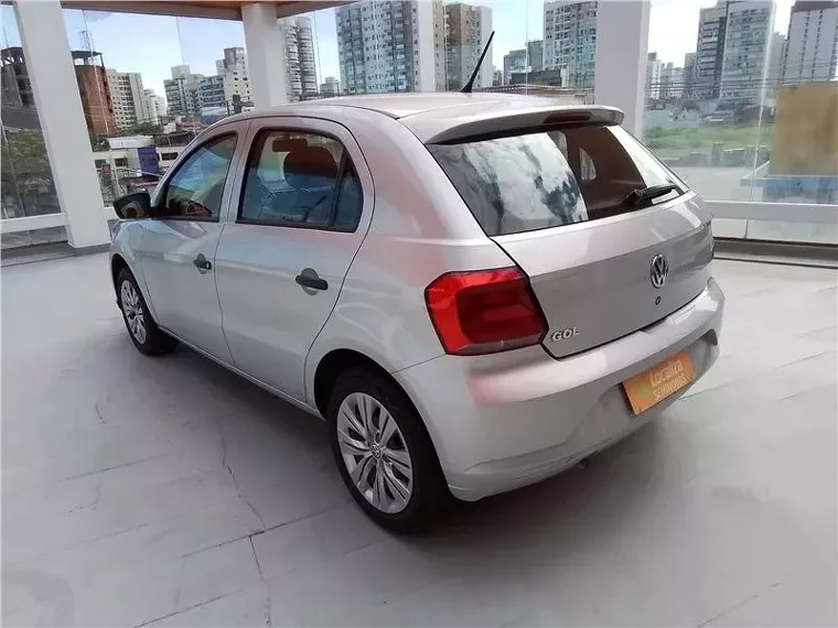 Volkswagen Gol Prata 9