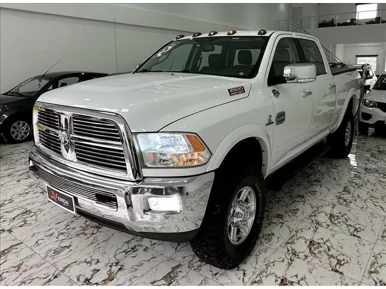 RAM 2500 Branco 7