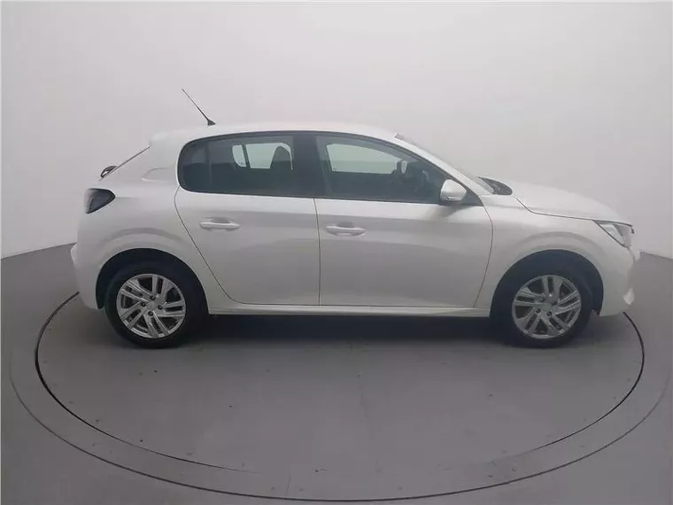 Peugeot 208 Branco 6