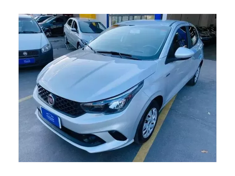 Fiat Argo Prata 4