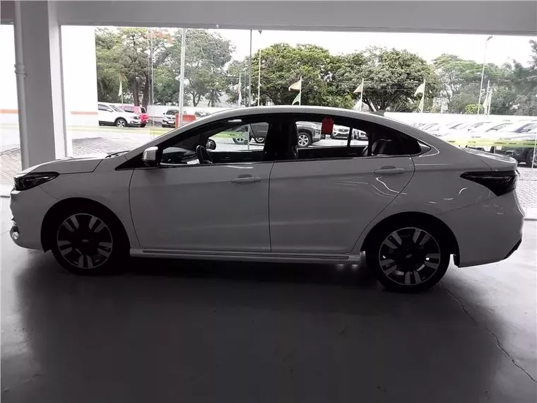 Chery Arrizo 6 Pro Branco 14