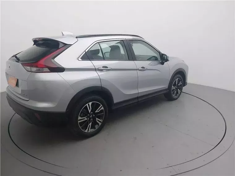 Mitsubishi Eclipse Cross Prata 6