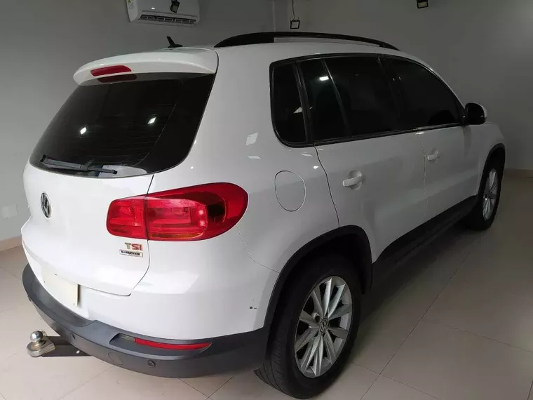 Volkswagen Tiguan Branco 14