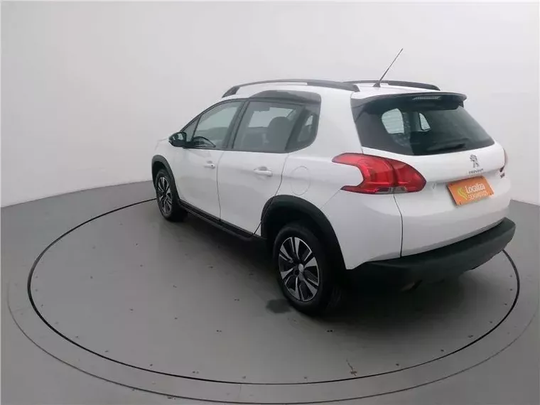 Peugeot 2008 Branco 10