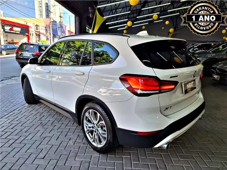 BMW X1 Branco 12