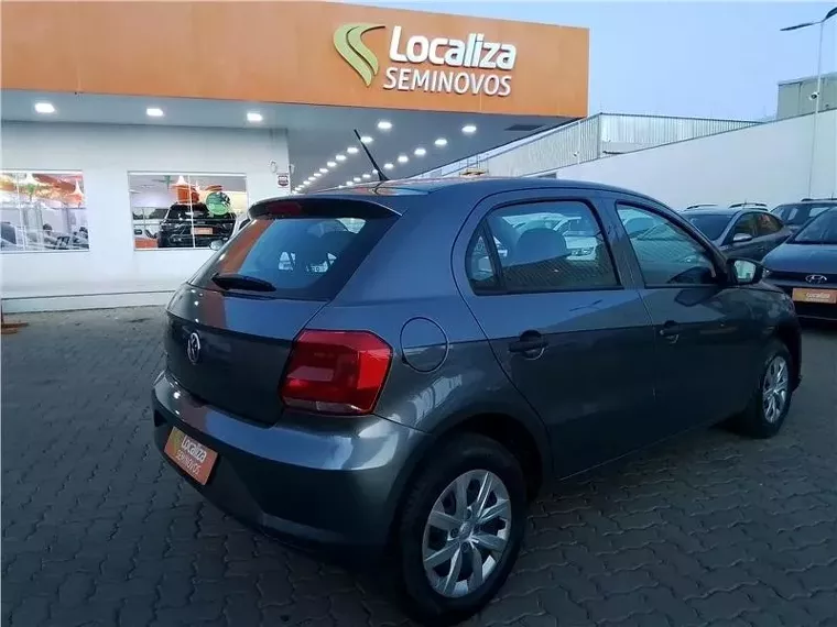 Volkswagen Gol Cinza 6