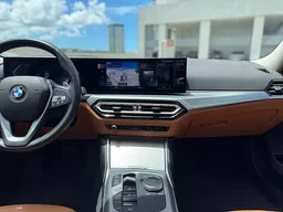 BMW 320i