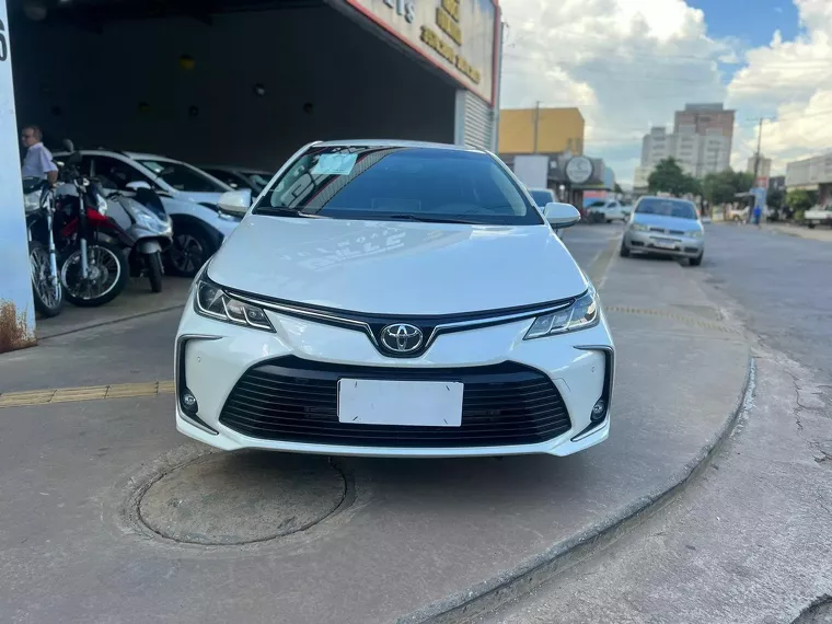 Toyota Corolla Branco 3