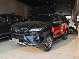 Toyota Hilux SW4