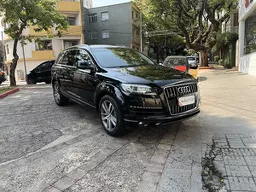 Q7